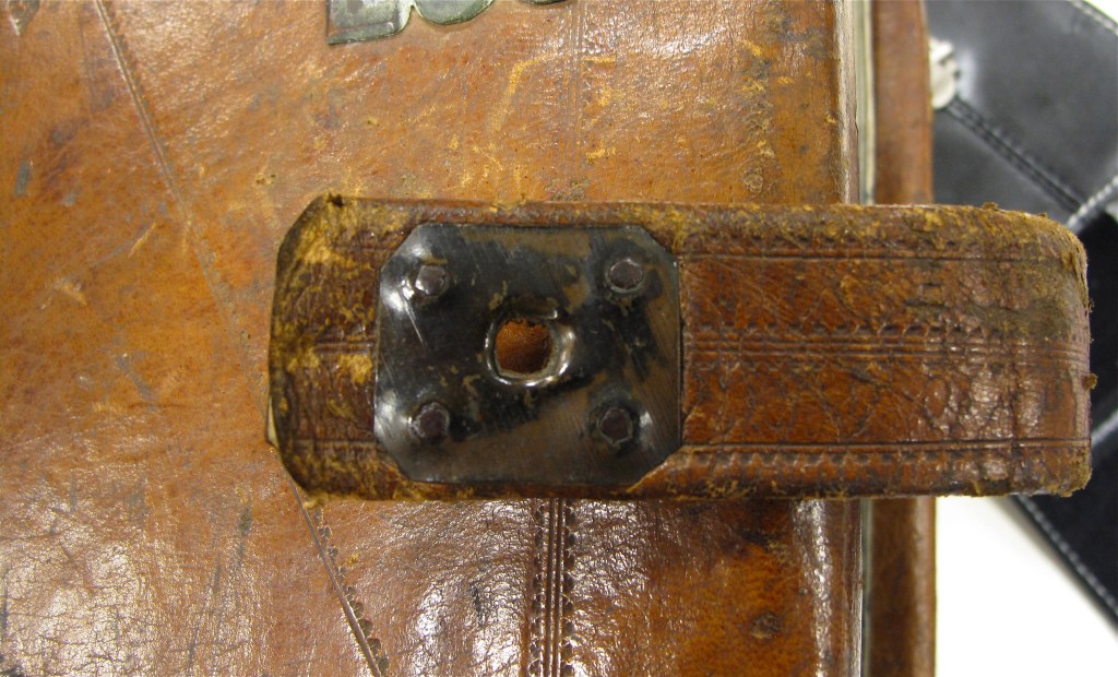 Auckland Libraries, Sir George Grey Special Collections, Med. MS S.1588 - lower strap (over part of upper board) 