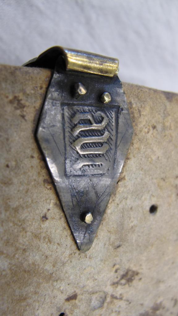 Turnbull Library MSR-08 - catch plate and clasp